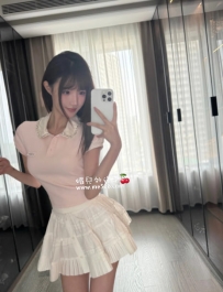 【台中】清純尤物莎莎：爆乳誘惑，床上熱情釋放慾望」